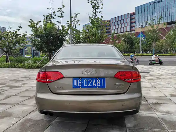 Audi A4L 2012
