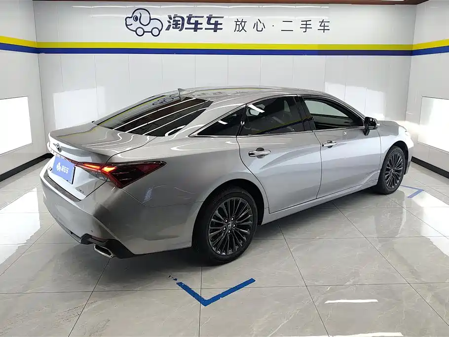 Toyota Avalon 2020
