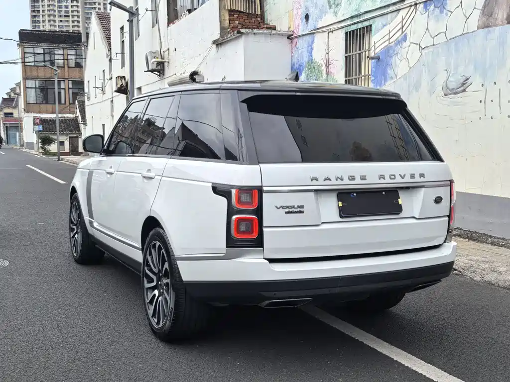Land Rover Range Rover 2019 — фото 16