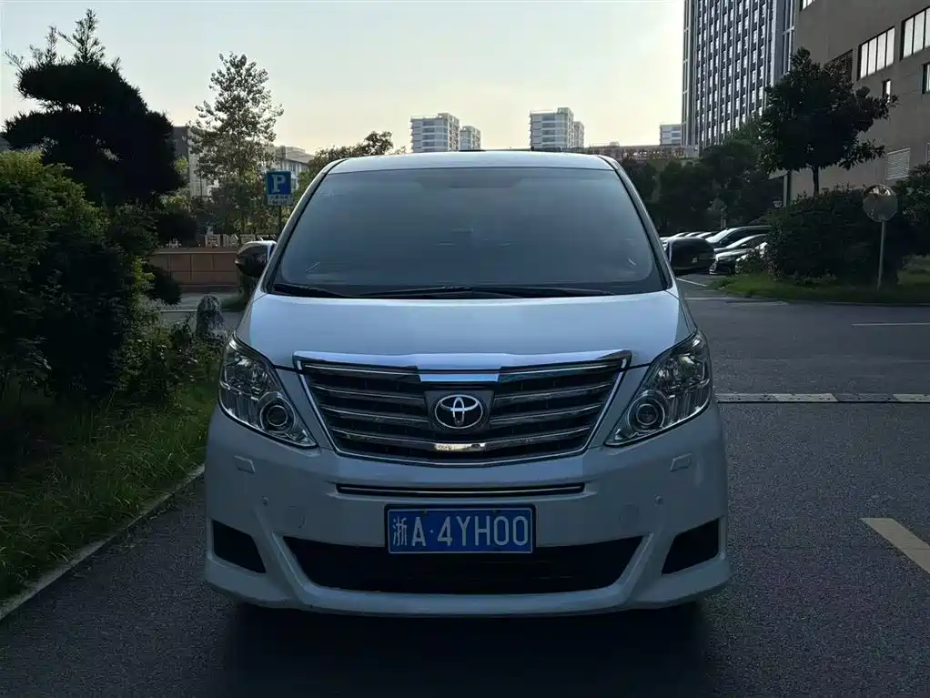 Toyota Alphard 2015 — фото 2