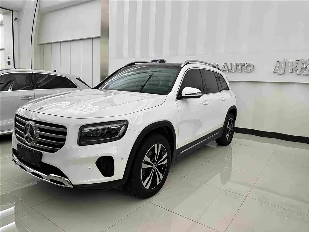 Mercedes-Benz GLB 2024