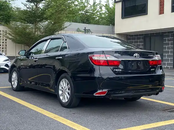 Toyota Camry 2016