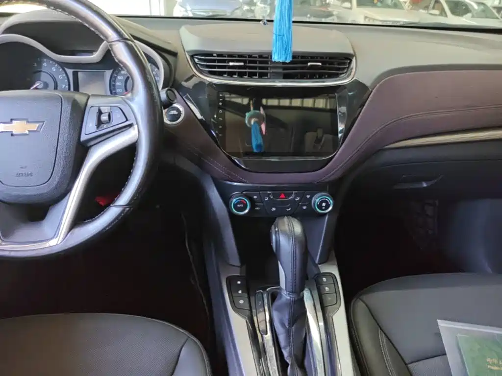 Chevrolet Malibu 2018 — фото 13