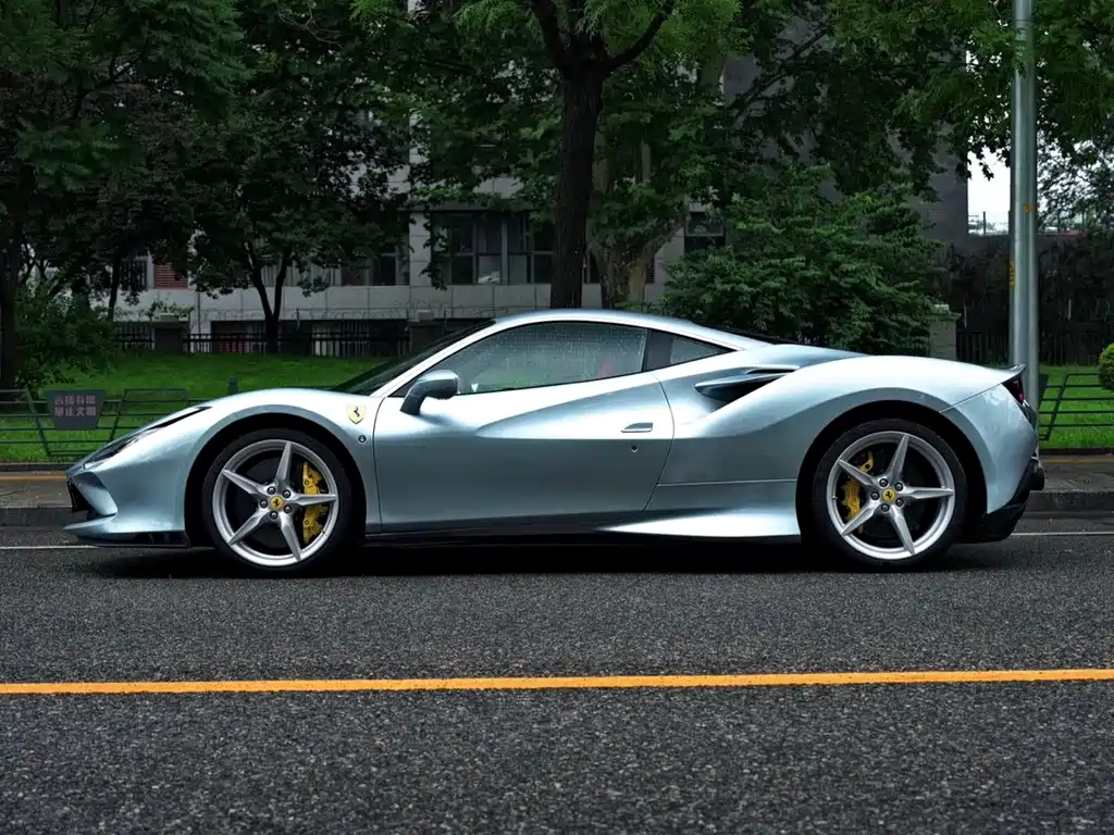 Ferrari F8 2023 — фото 7