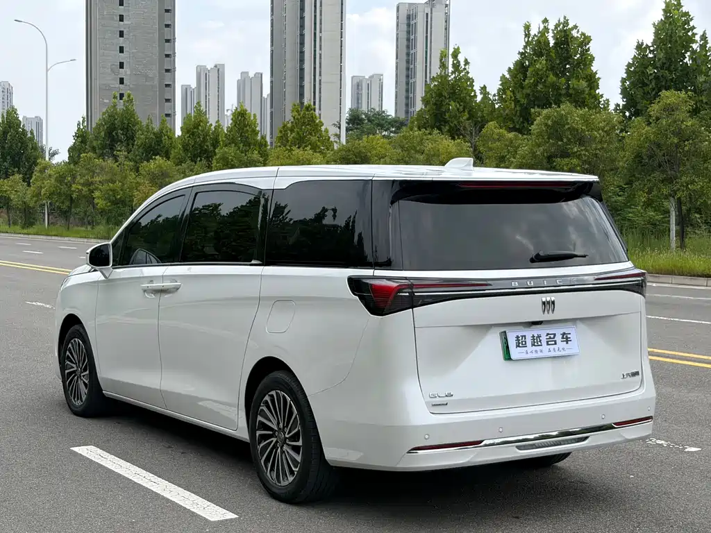 Buick GL8 New Energy 2025 — фото 12