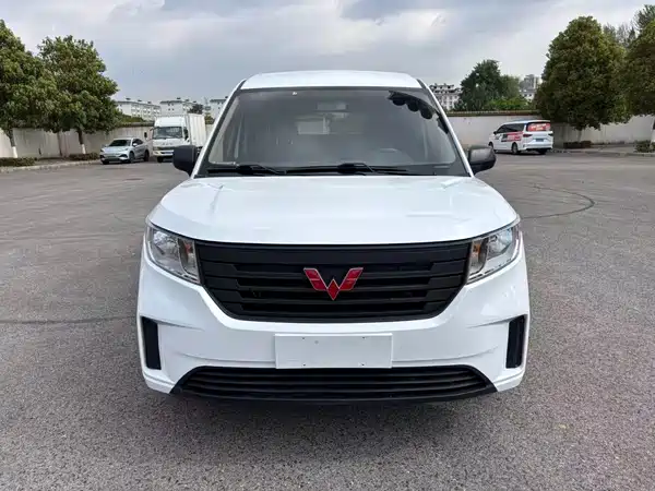 Wuling Journey 2021
