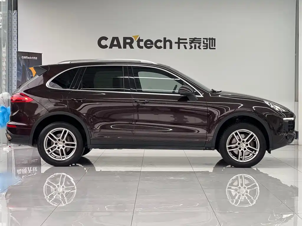 Porsche Cayenne 2015 — фото 4