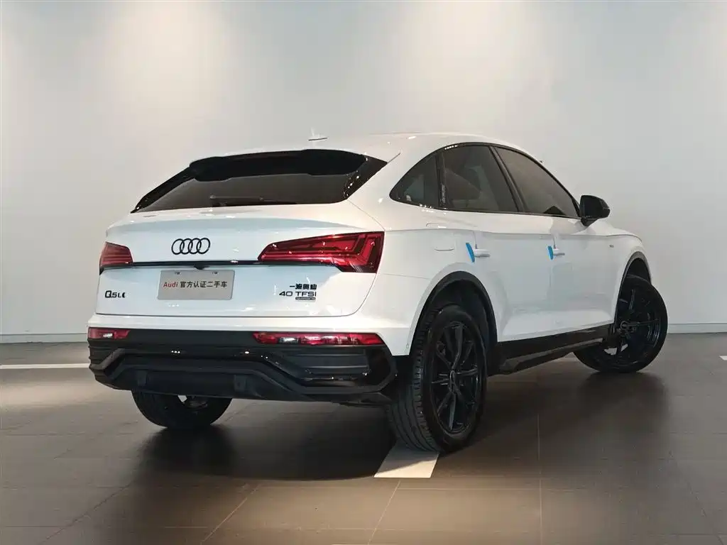 Audi Q5L Sportback 2023 — фото 4