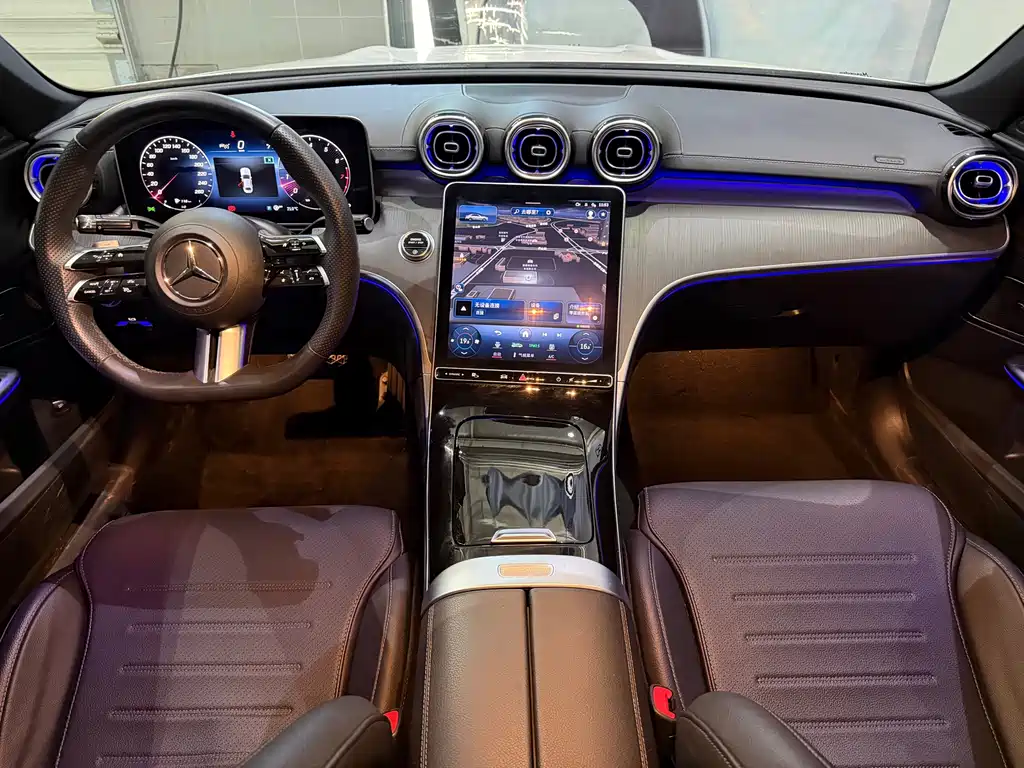 Mercedes-Benz C-Class 2023 — фото 10
