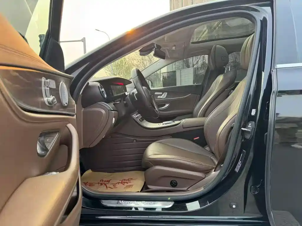 Mercedes-Benz E-Class 2021