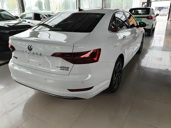 Volkswagen Sagitar 2022