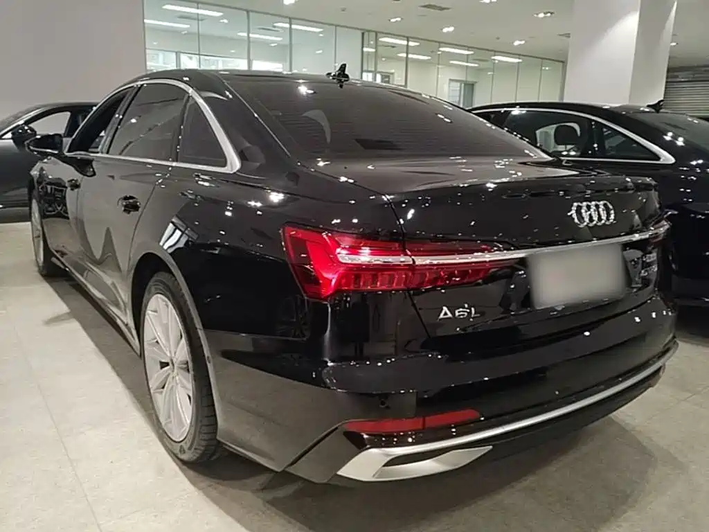 Audi A6L 2025