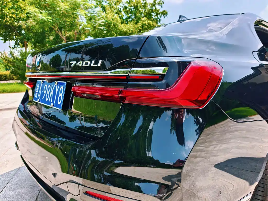 BMW 7 Series 2020 — фото 11