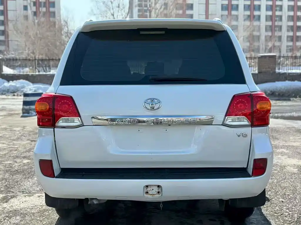 Toyota Land Cruiser 2015 — фото 8