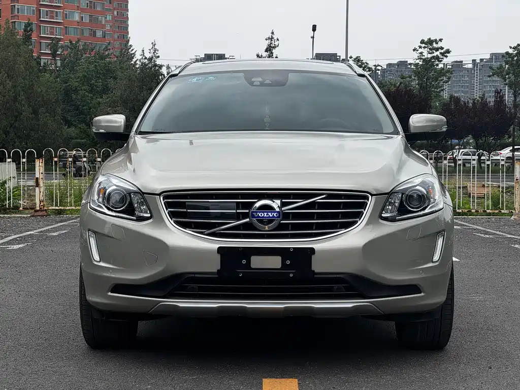 Volvo XC60 2016 — фото 2