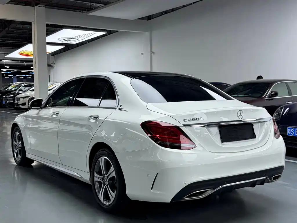Mercedes-Benz C-Class 2021 — фото 20