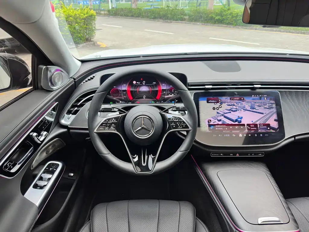 Mercedes-Benz E-Class 2024 — фото 14