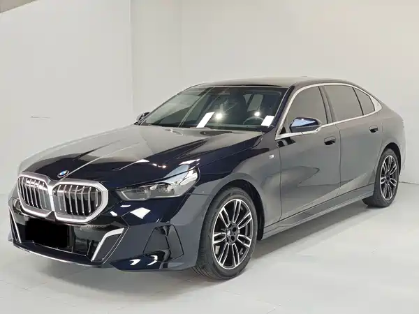 BMW 5 Series 2024