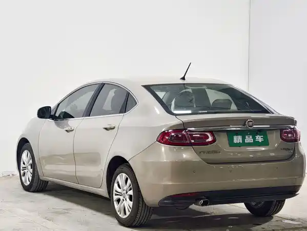 Fiat Viaggio 2015