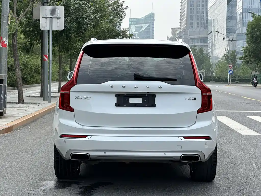 Volvo XC90 2019 — фото 6