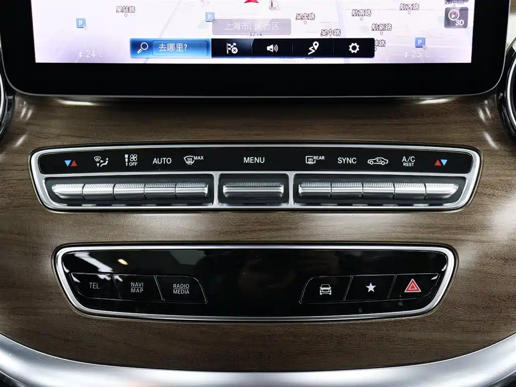 Mercedes-Benz V-Class 2022 — фото 22