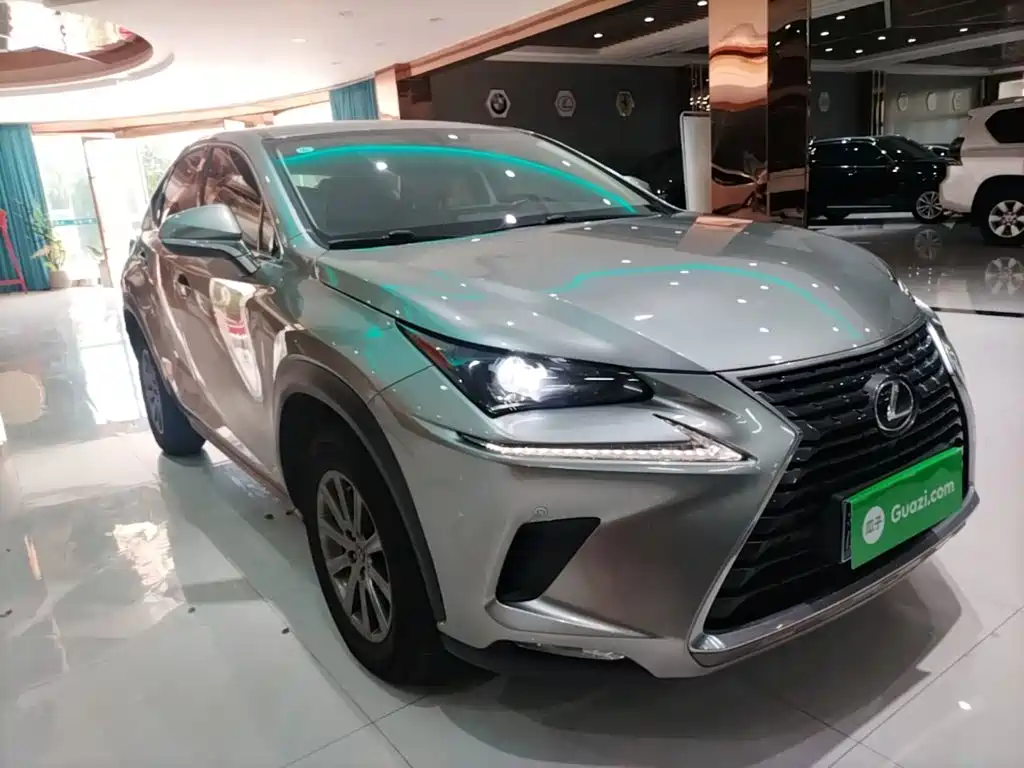 Lexus NX 2019 — фото 4
