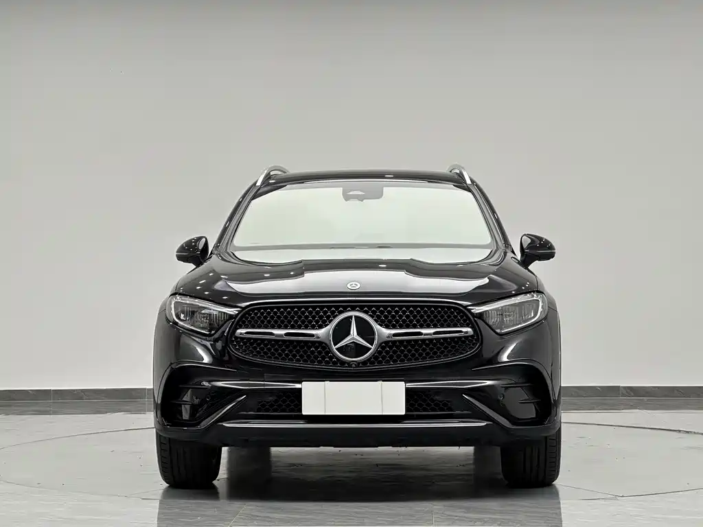 Mercedes-Benz GLC 2023