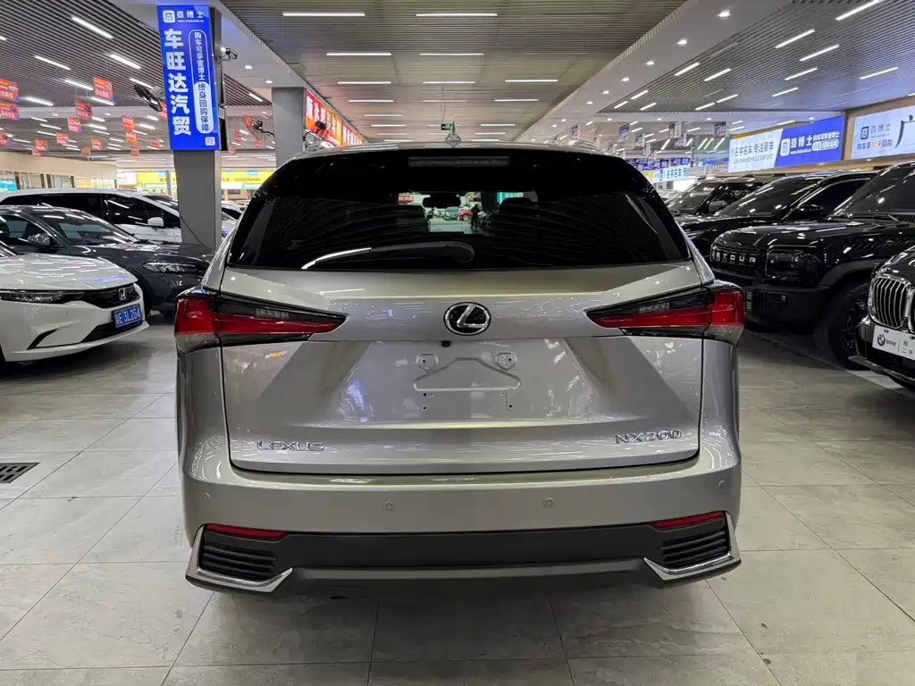 Lexus NX 2021 — фото 12