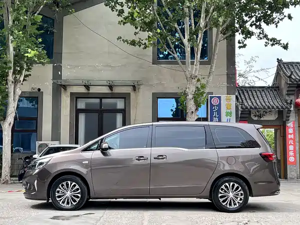 Buick GL8 2022