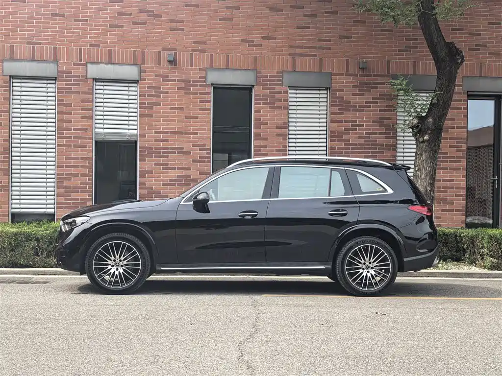 Mercedes-Benz GLC 2023 — фото 11