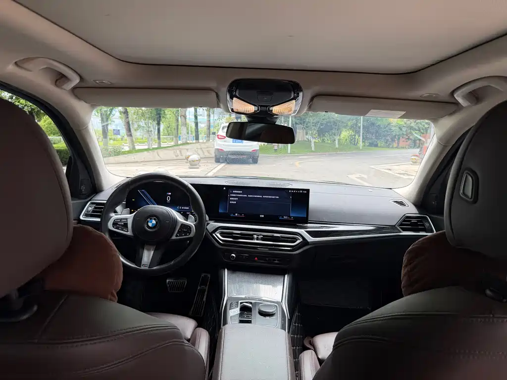 BMW 3 Series 2023 — фото 13