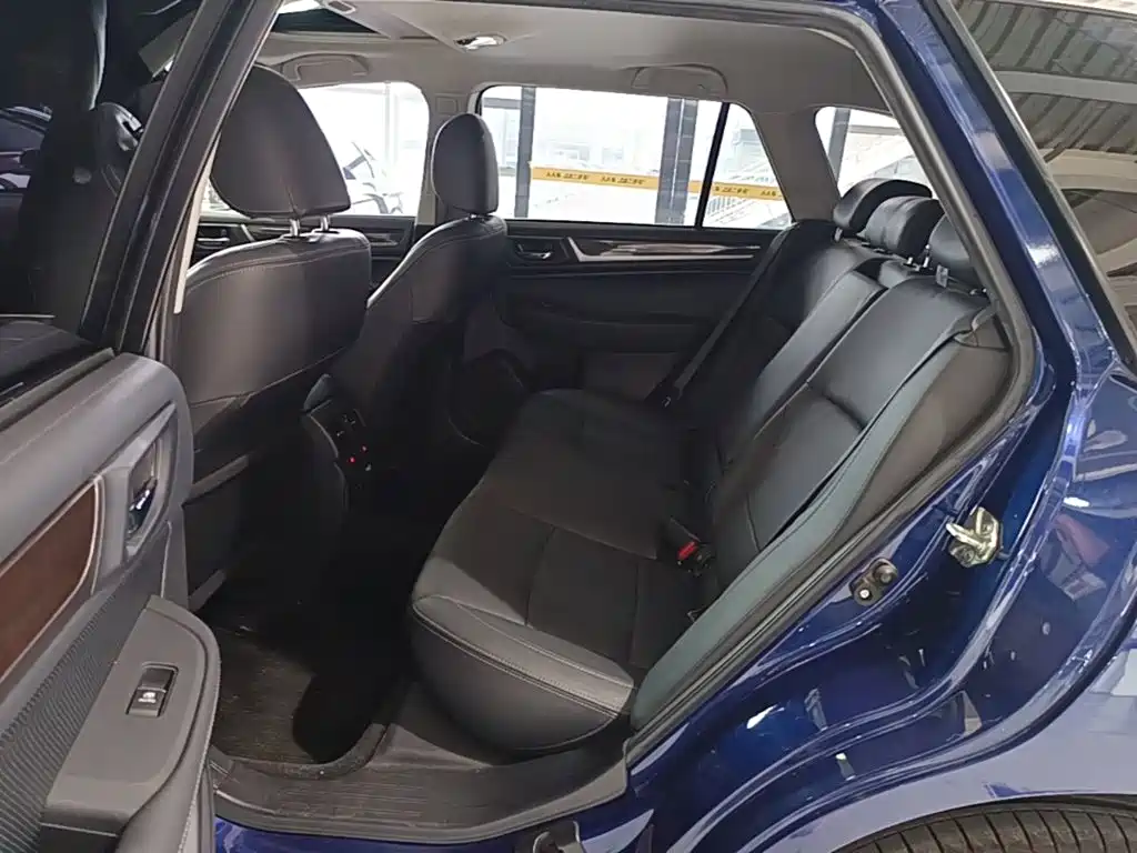 Subaru Outback 2015 — фото 17