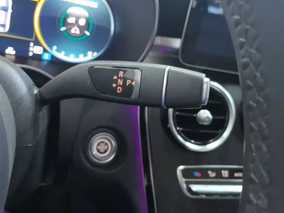 Mercedes-Benz C-Class 2022 — фото 16