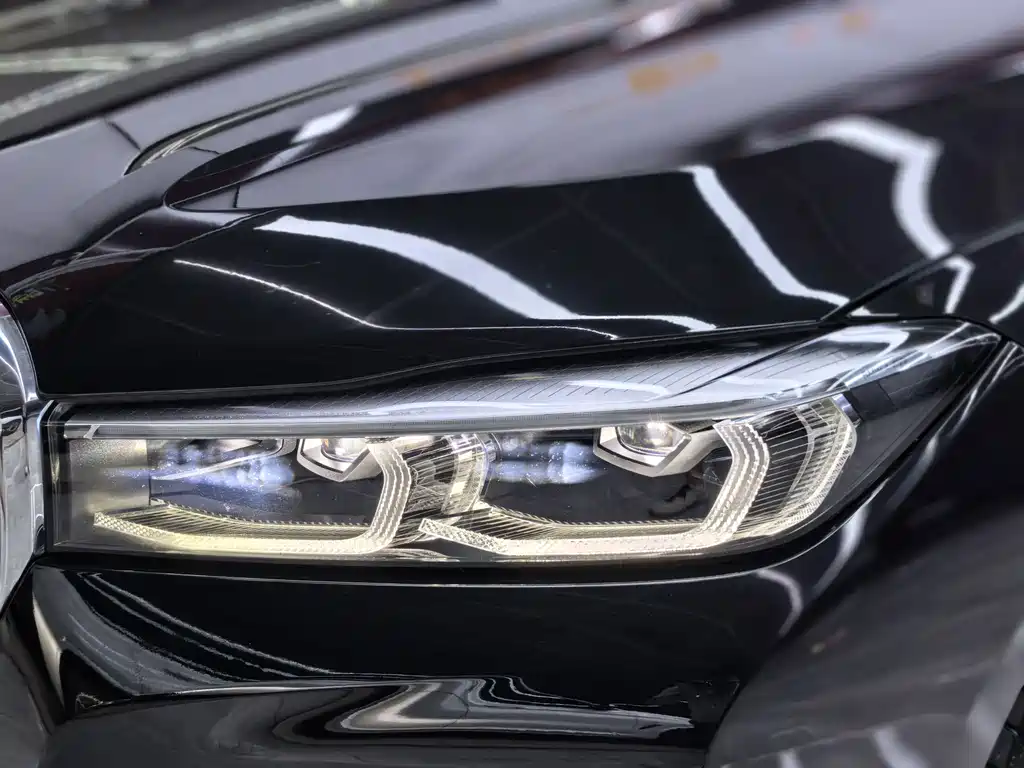 BMW 7 Series 2019 — фото 38