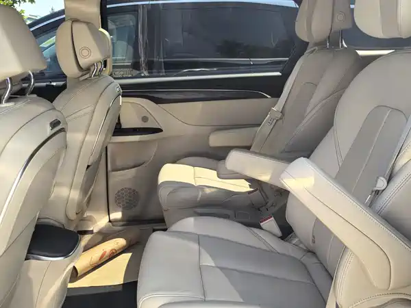 Buick GL8 2023