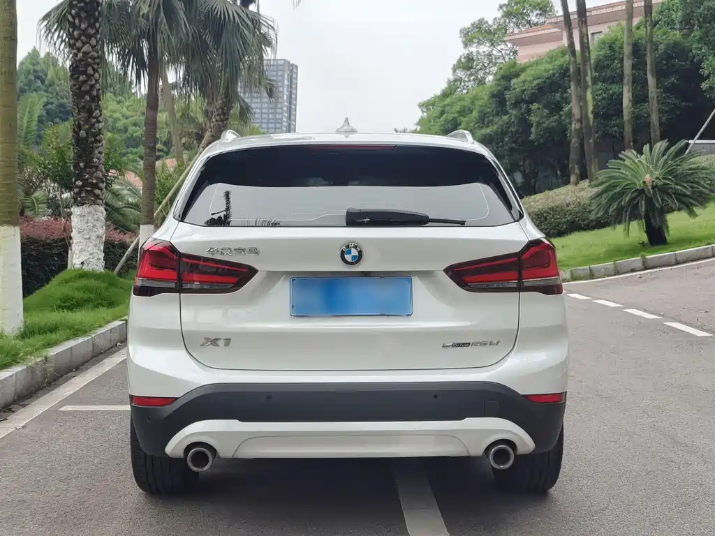 BMW X1 2022 — фото 6