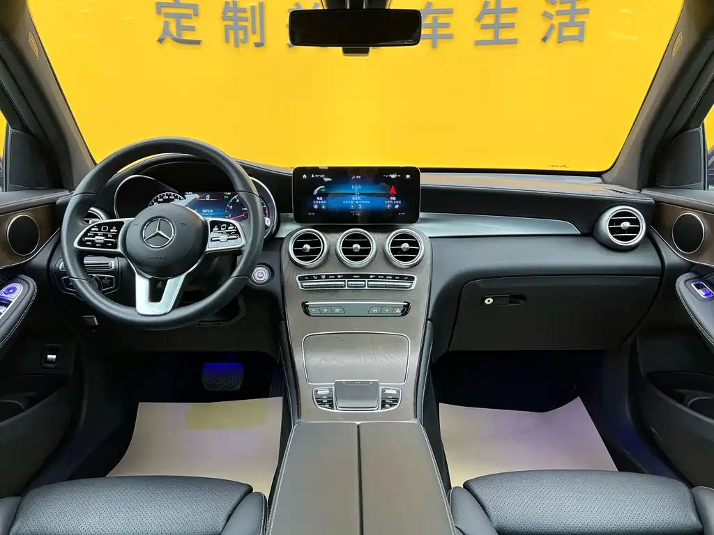 Mercedes-Benz GLC 2020 — фото 13