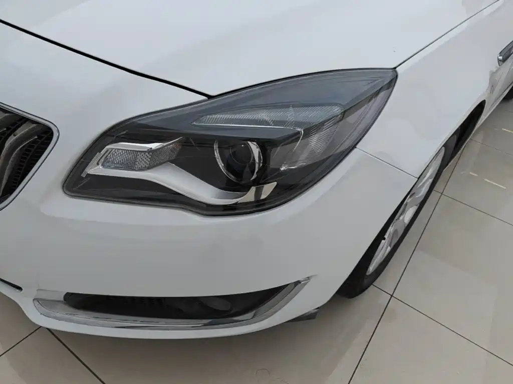 Buick Regal 2015 — фото 24