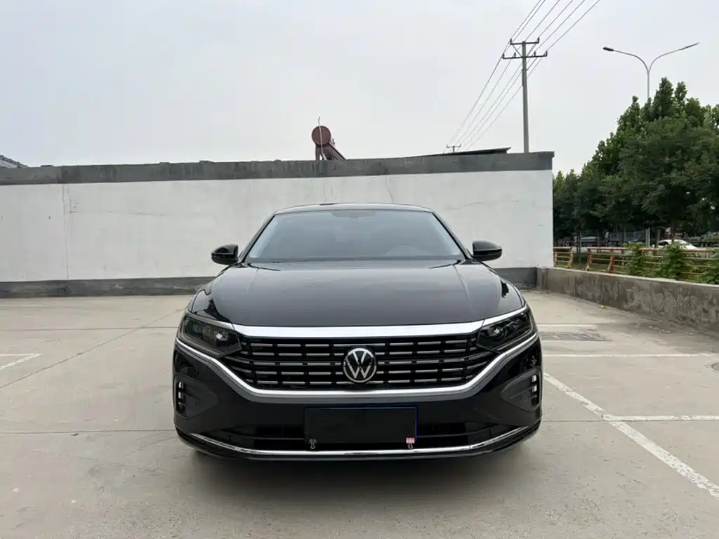 Volkswagen Passat 2024