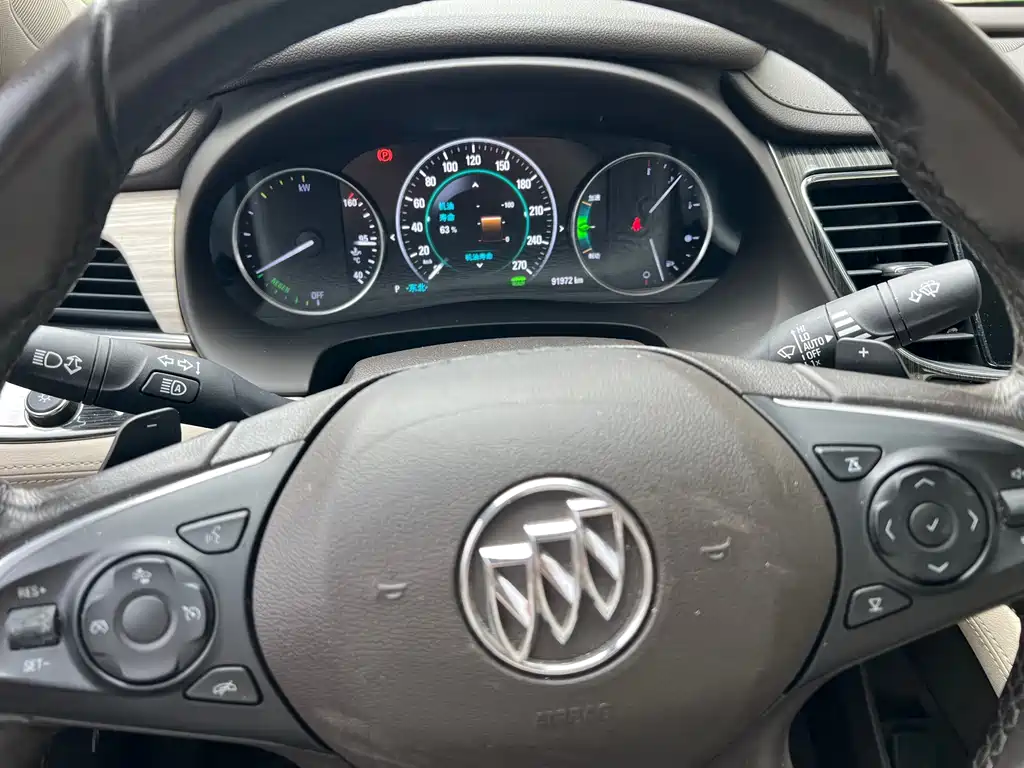 Buick LaCrosse 2017 — фото 16