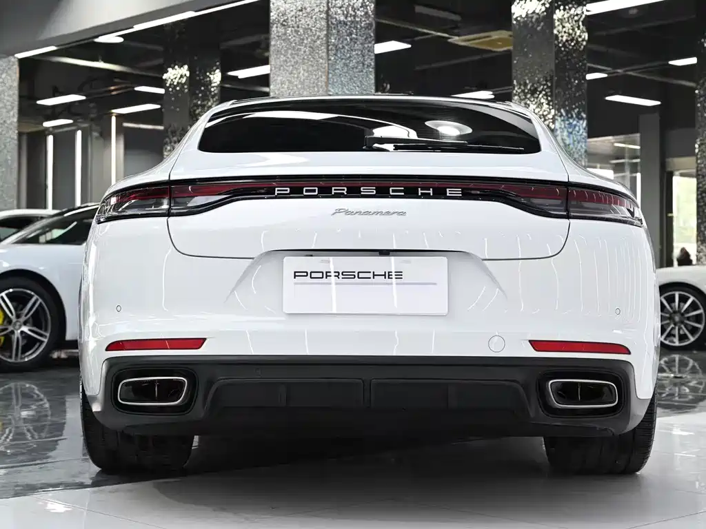 Porsche Panamera 2022 — фото 16