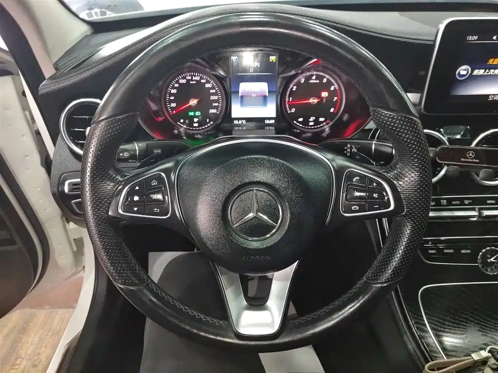 Mercedes-Benz C-Class 2017 — фото 11