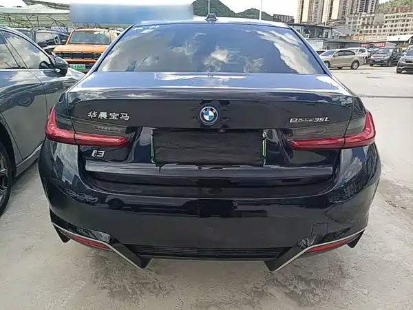 BMW i3 2024