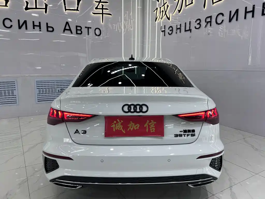 Audi A3 2023 — фото 5