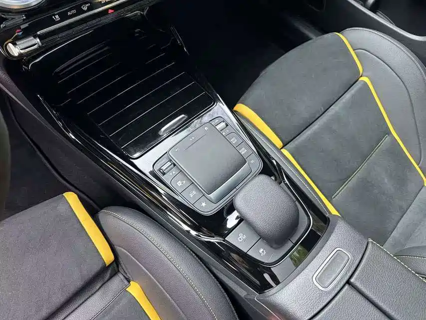 Mercedes-Benz Mercedes CLA AMG 2022