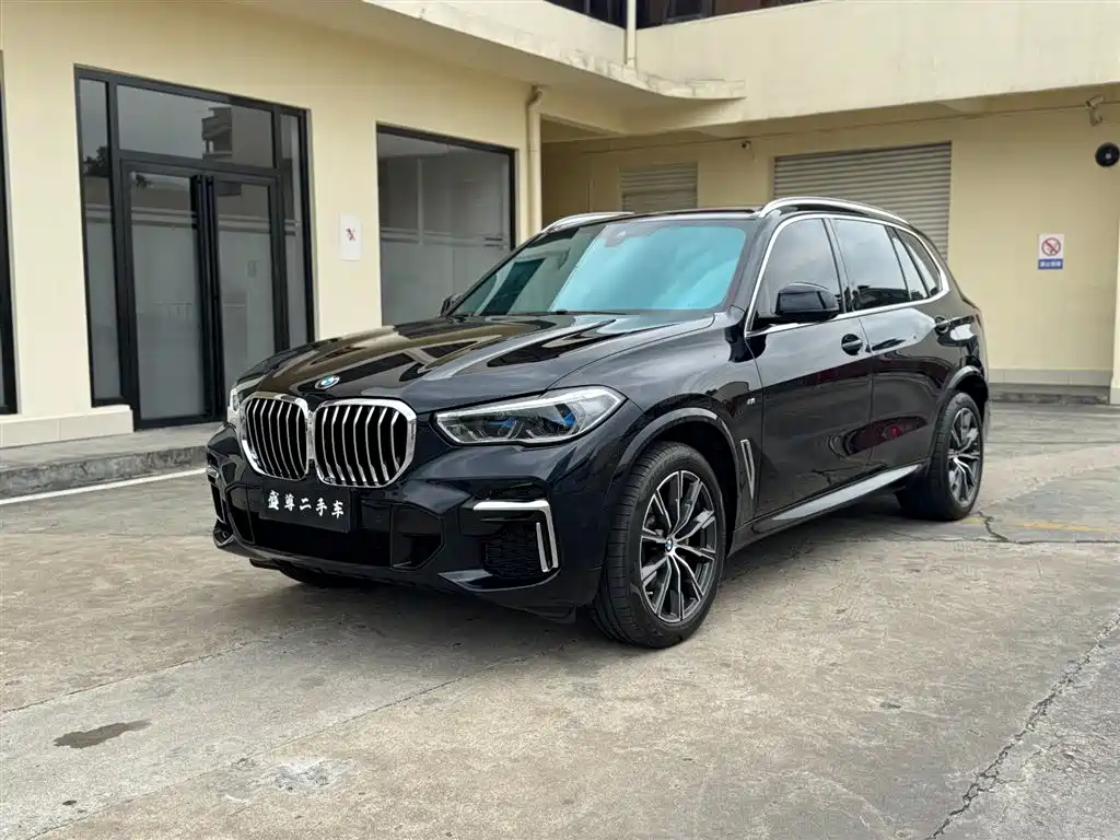 BMW X5 2023 — фото 1