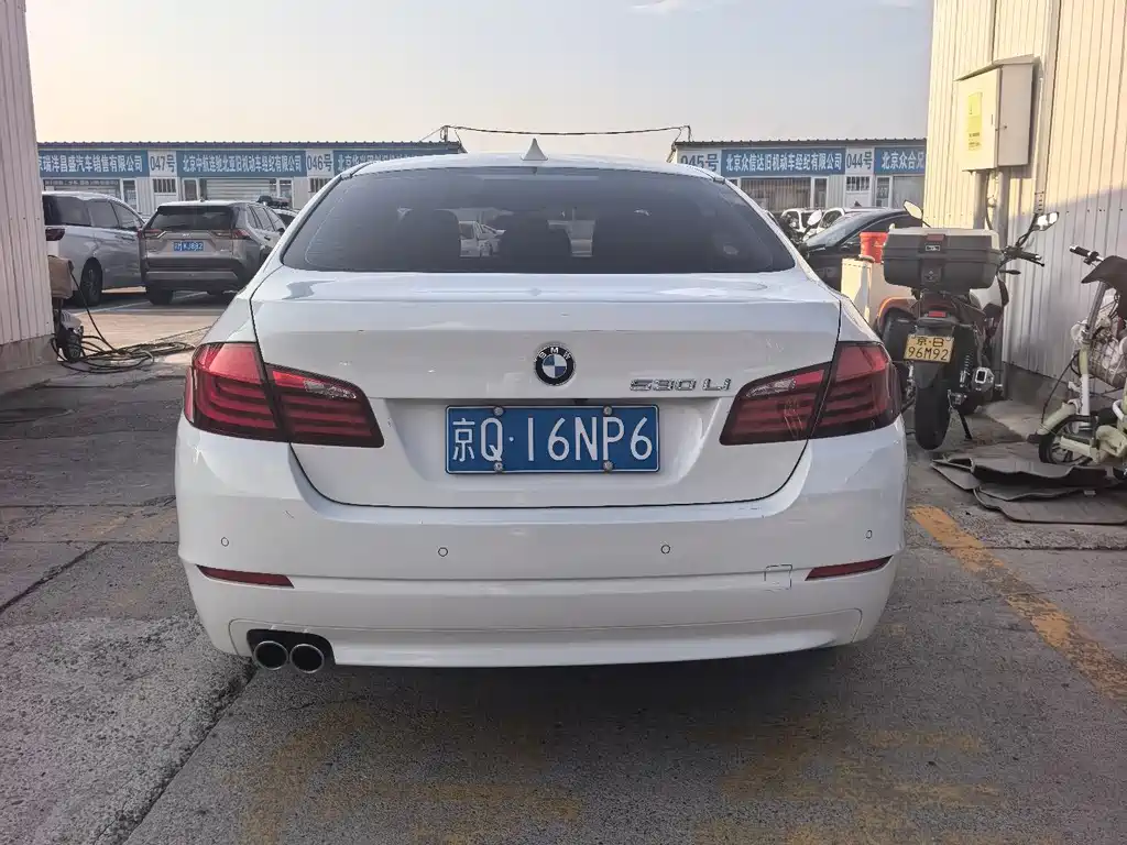 BMW 5 Series 2012