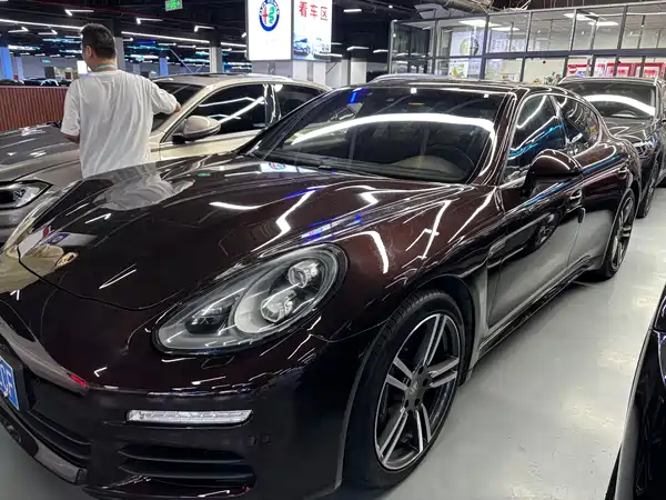 Porsche Panamera 2016