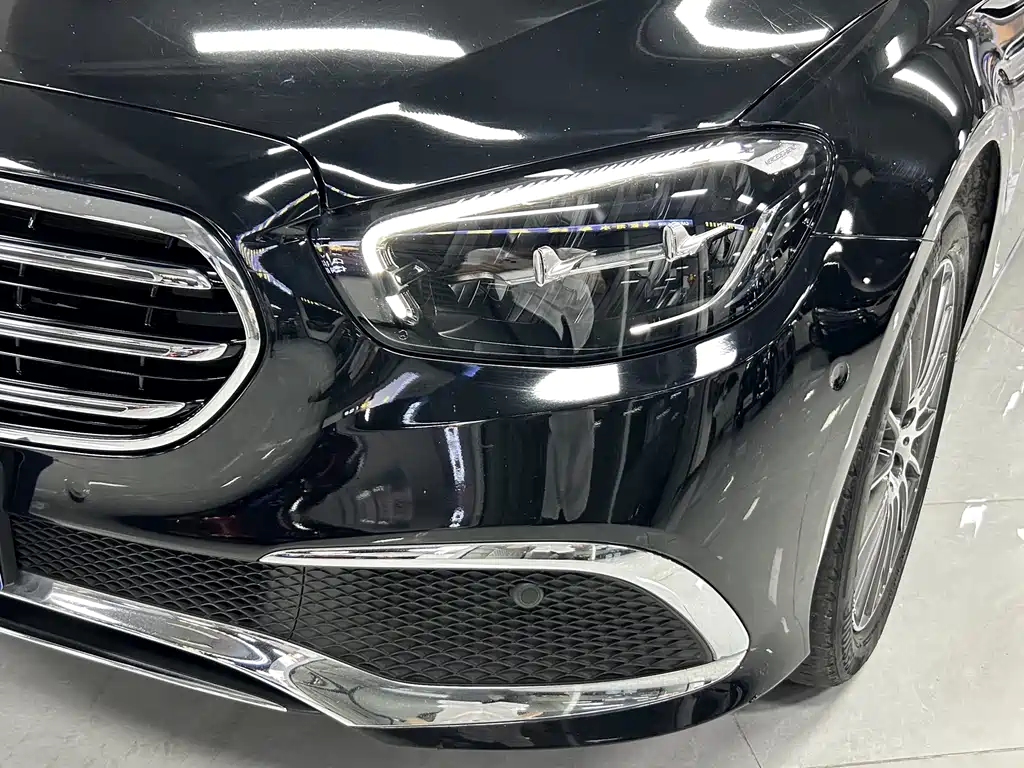 Mercedes-Benz E-Class 2023 — фото 10