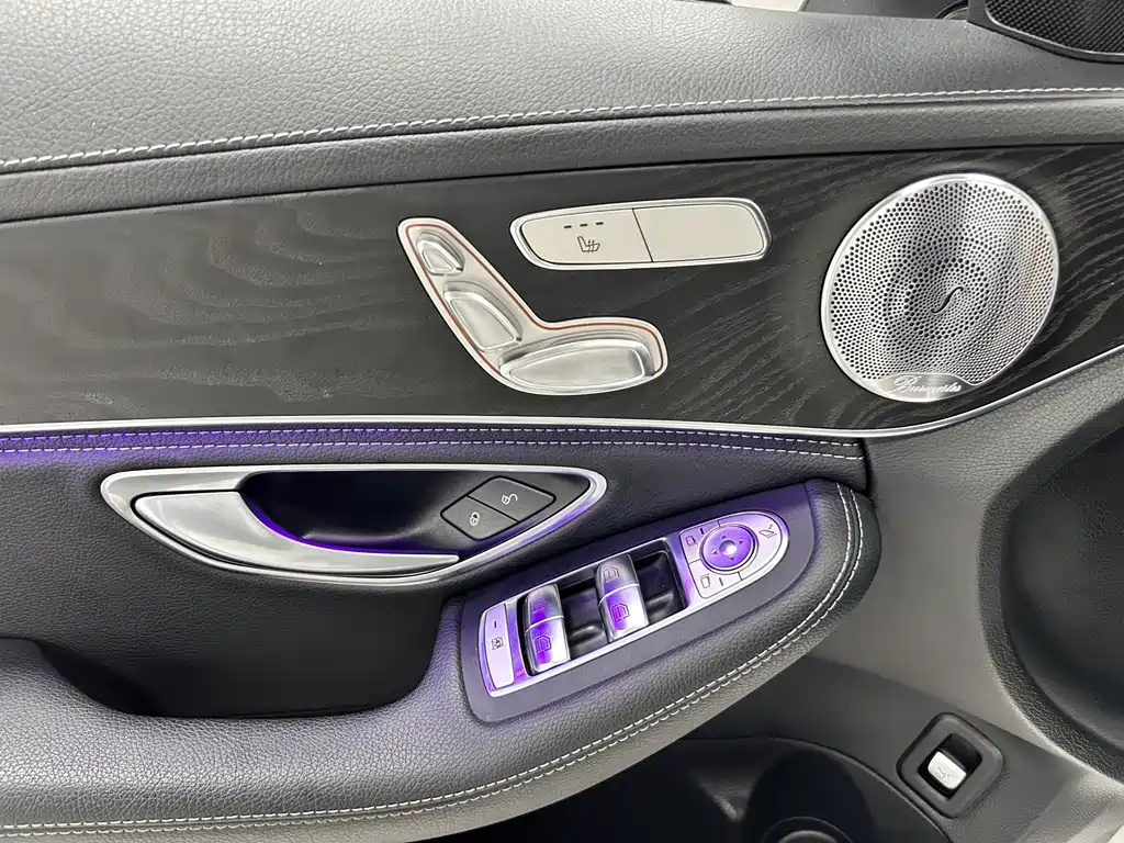 Mercedes-Benz C-Class 2019 — фото 11